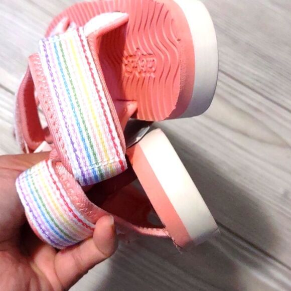 (37-4078) 🔥3/$20🔥 Cat & Jack  Emery  Siz 3 - Picture 10 of 10